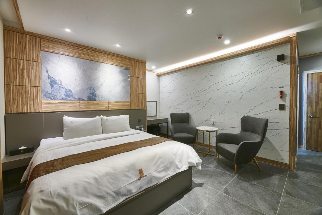 Aura Hotel Ansan Luaran gambar