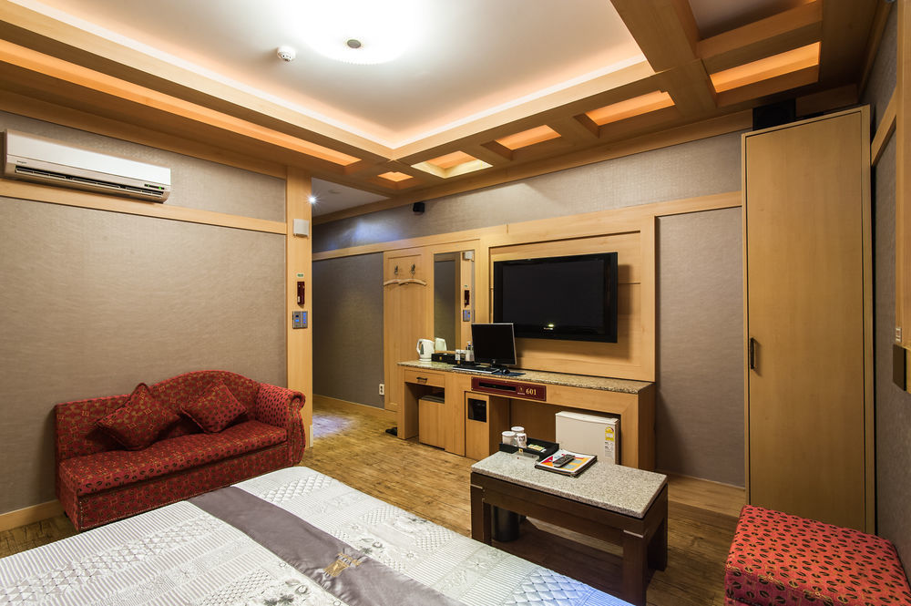 Aura Hotel Ansan Luaran gambar
