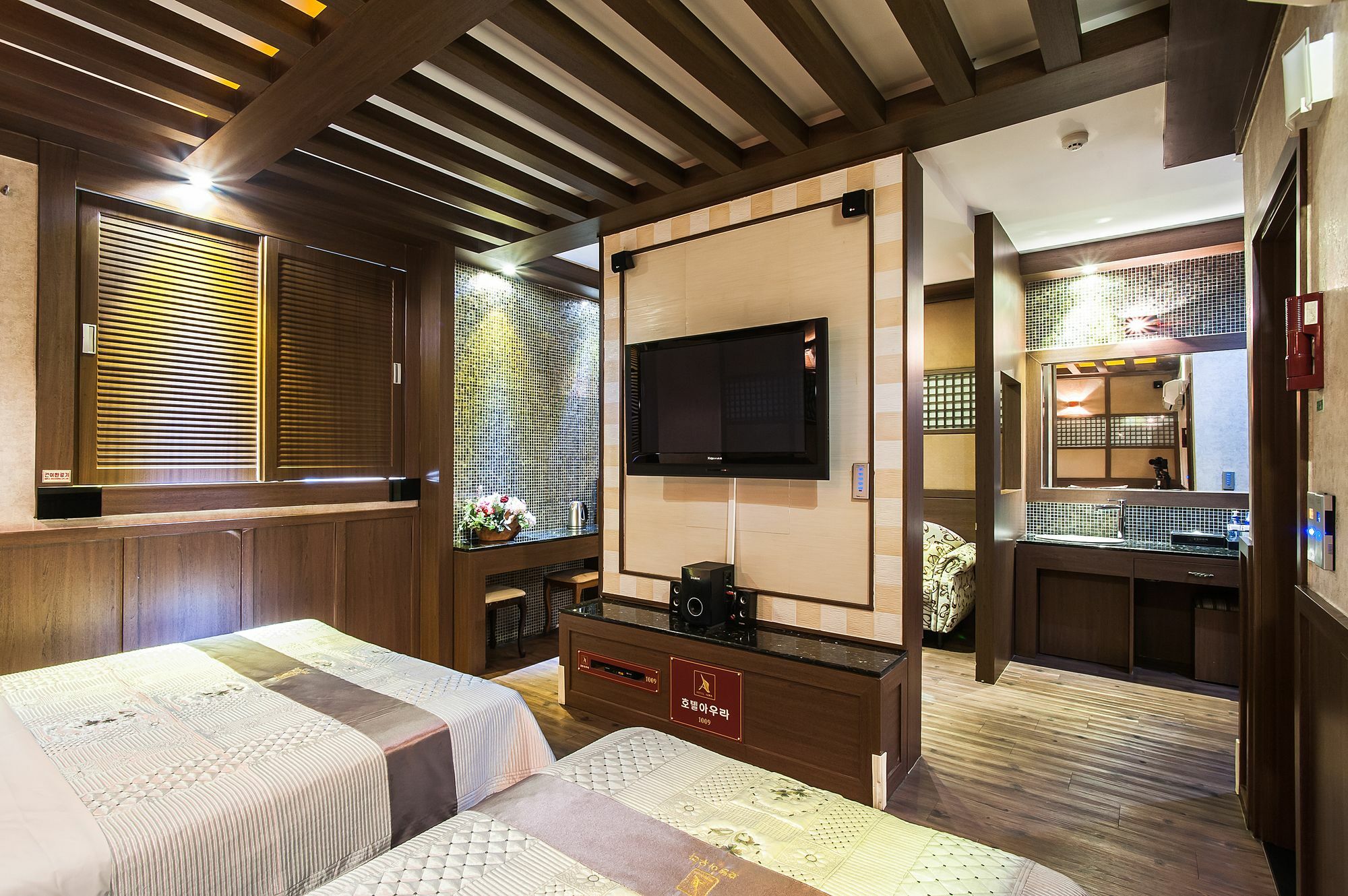 Aura Hotel Ansan Luaran gambar